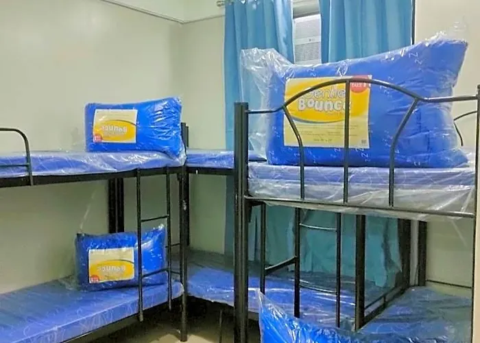 Jollihive Backpackers Co-living Space For Women