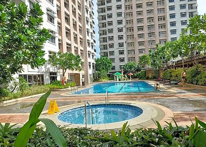 Jollihive Backpackers Co-living Space For Women 4*